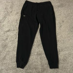Men’s Under Armour black fleece joggers. Size M